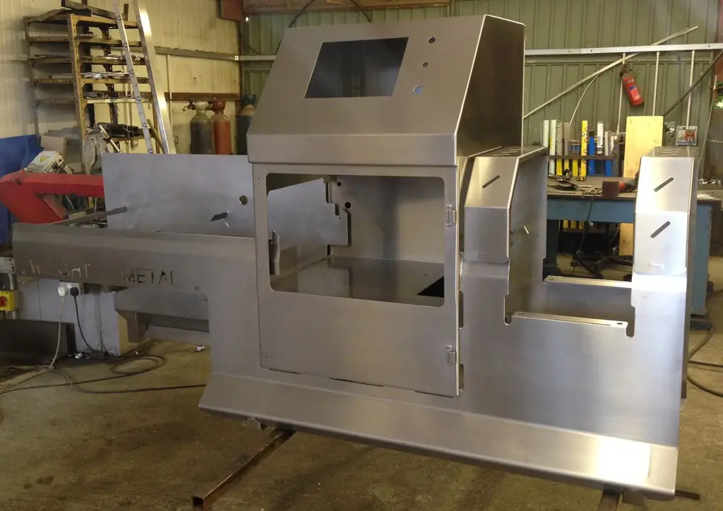 Sheet metal fabrication by King Sheet Metal Ltd, Worcester — Ref EN-005